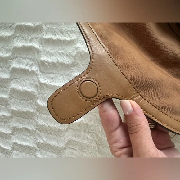 Coach Jade Saddle Bag In Colorblock. Cream Crossbody Bag with Gold Hardware - Picture 5 of 13